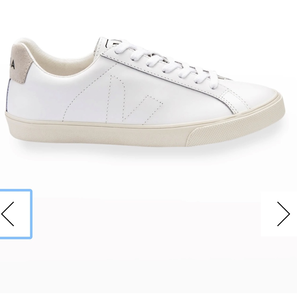 VEJA Esplar Leather Logo Sneaker